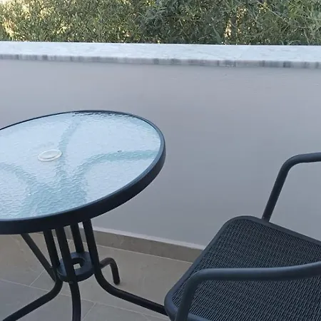 Guest house Alket For Rent Sarande
