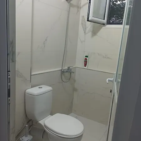 Alket For Rent Guest house Sarande