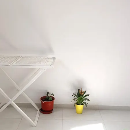 Alket For Rent Πανσιόν 3*